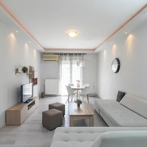 Daire Houseloft Commercial Central 